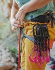 Black Diamond Hotforge Hybrid Quickdraw - 16cm - Ultra Pink hanging