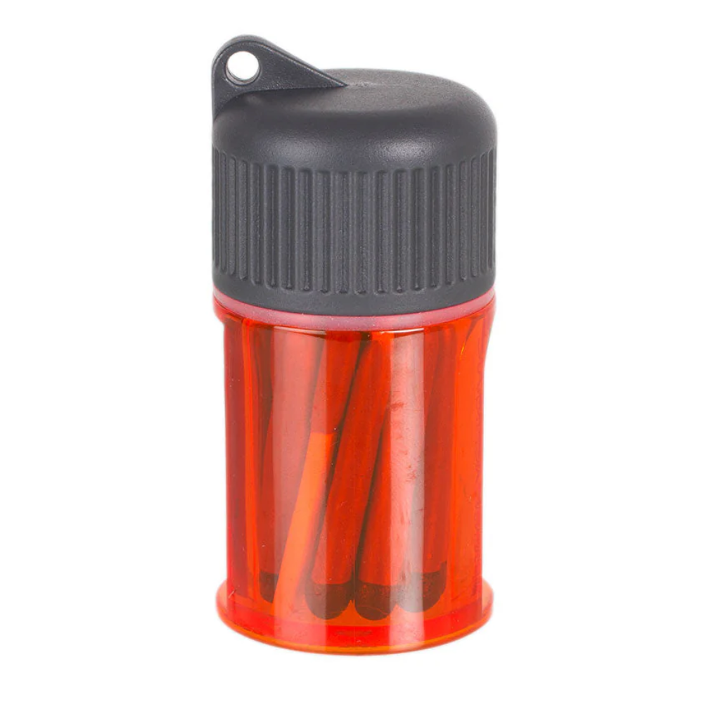Lifesystems Stormproof Matches the container