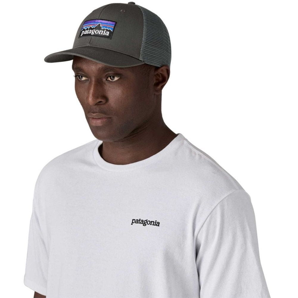 Patagonia P-6 Logo Trucker Hat (Forge Grey) model front