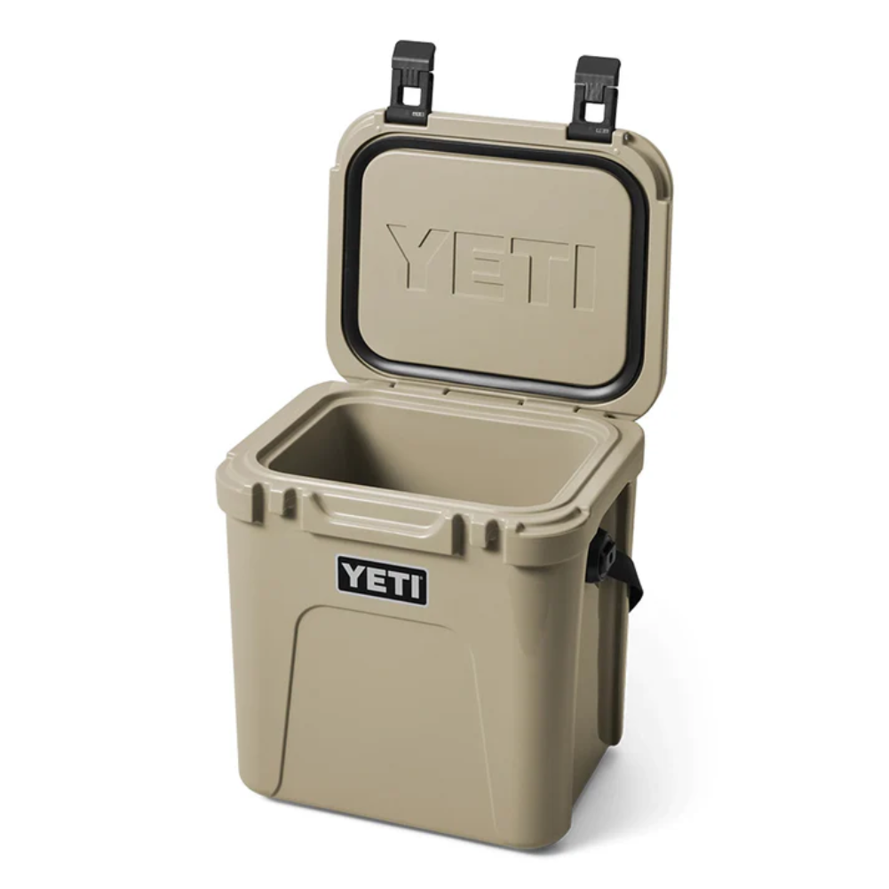 Yeti Roadie 24 Cool Box lid open