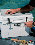 Yeti Tundra 35 Cool Box (Navy) closed