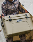 Yeti Tundra 45 Cool Box (Tan) carrying away