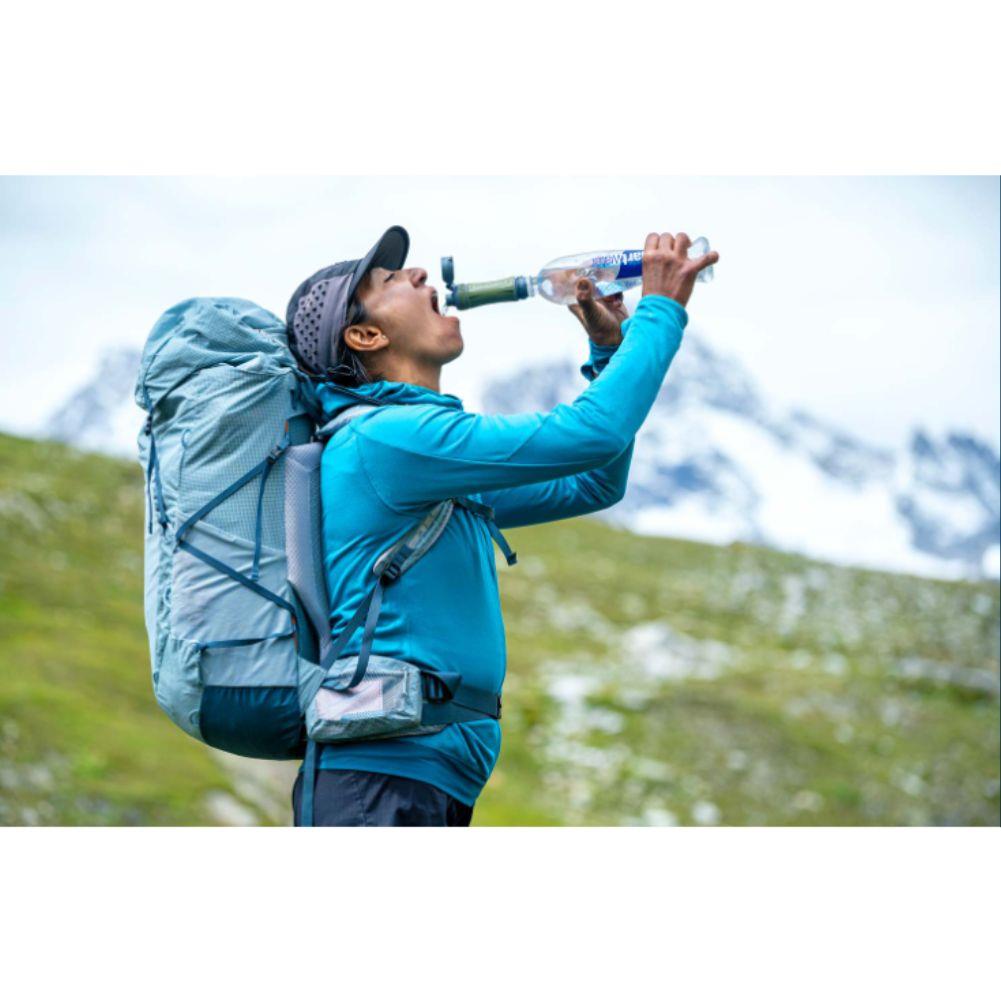 Platypus Quickdraw Water Filter (Green) using it