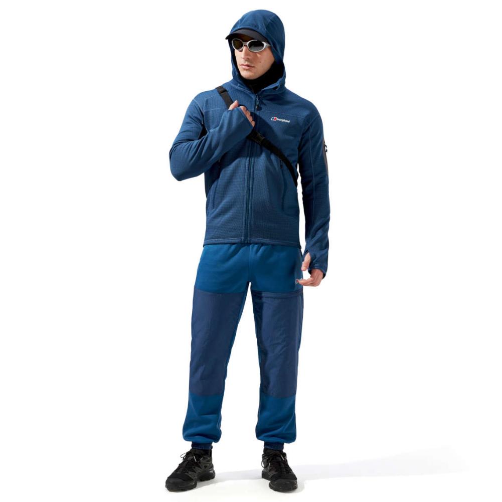 Berghaus Men's Pravitale Mountain 2.0 Hooded Jacket (Murky Marine/Hale Navy) model standing