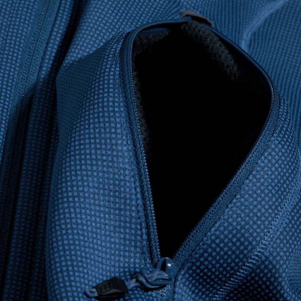 Berghaus Men's Pravitale Mountain 2.0 Hooded Jacket (Murky Marine/Hale Navy) pocket open