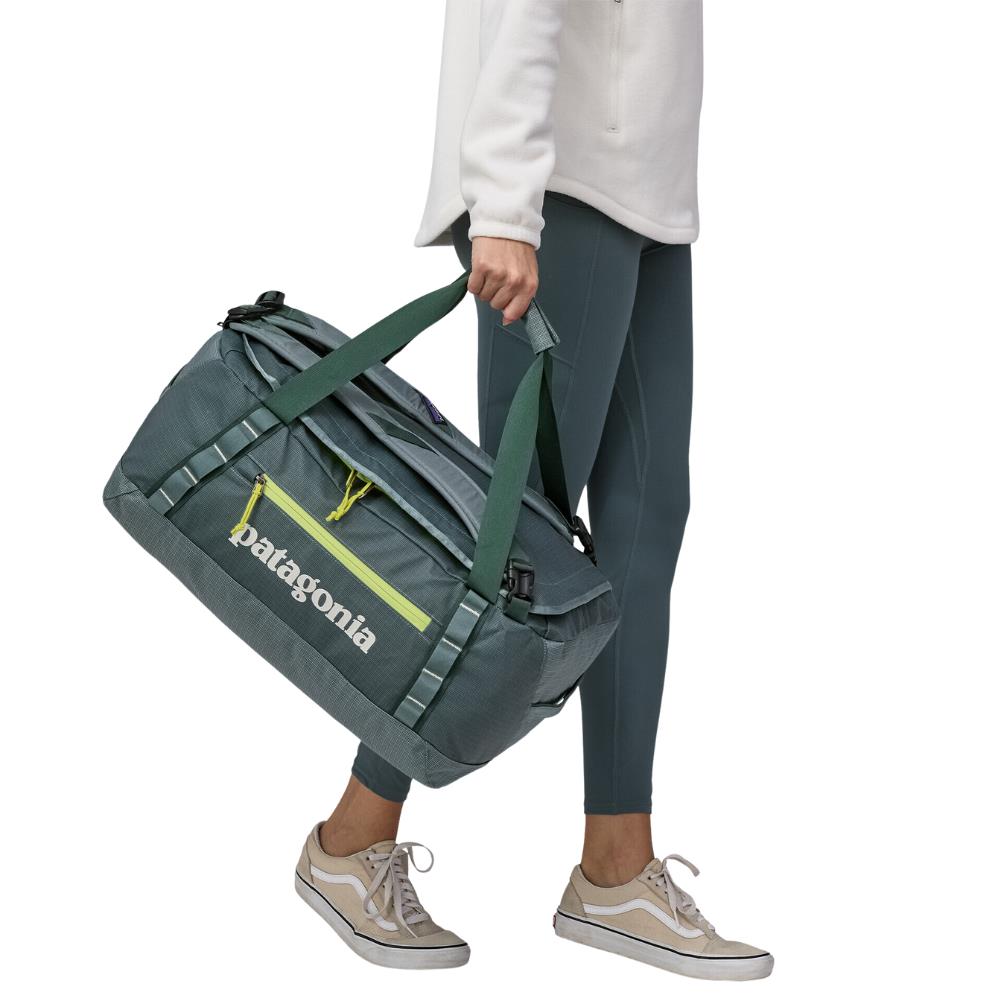 90s レア patagonia ハンターグリーン ミディアムラージギアBAG Patagonia Terravia Tote Pack - Graze Green | Sorted Surf Shop