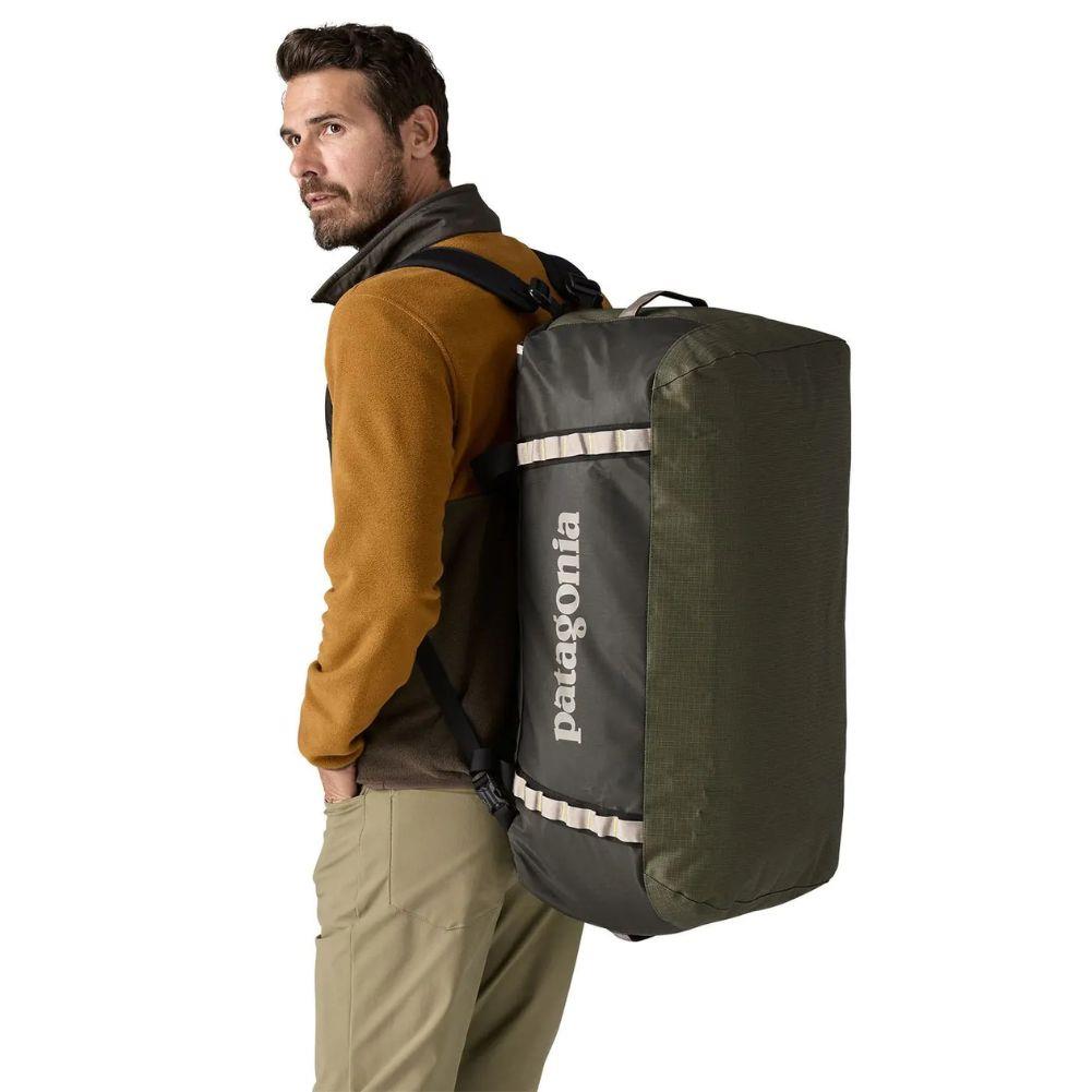 Patagonia Black Hole Duffel Bag 70L (Pine Needle Green) model hcarrying