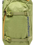 Patagonia Atom Sling Bag 8L (Buckhorn Green) close up front