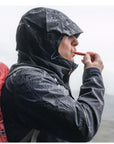 Lifesytems Mountain Whistle man using