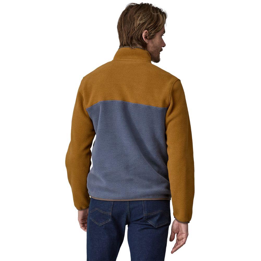 Patagonia Men's Lightweight Synchilla Snap-T Fleece Pullover (Shelter Brown) model back