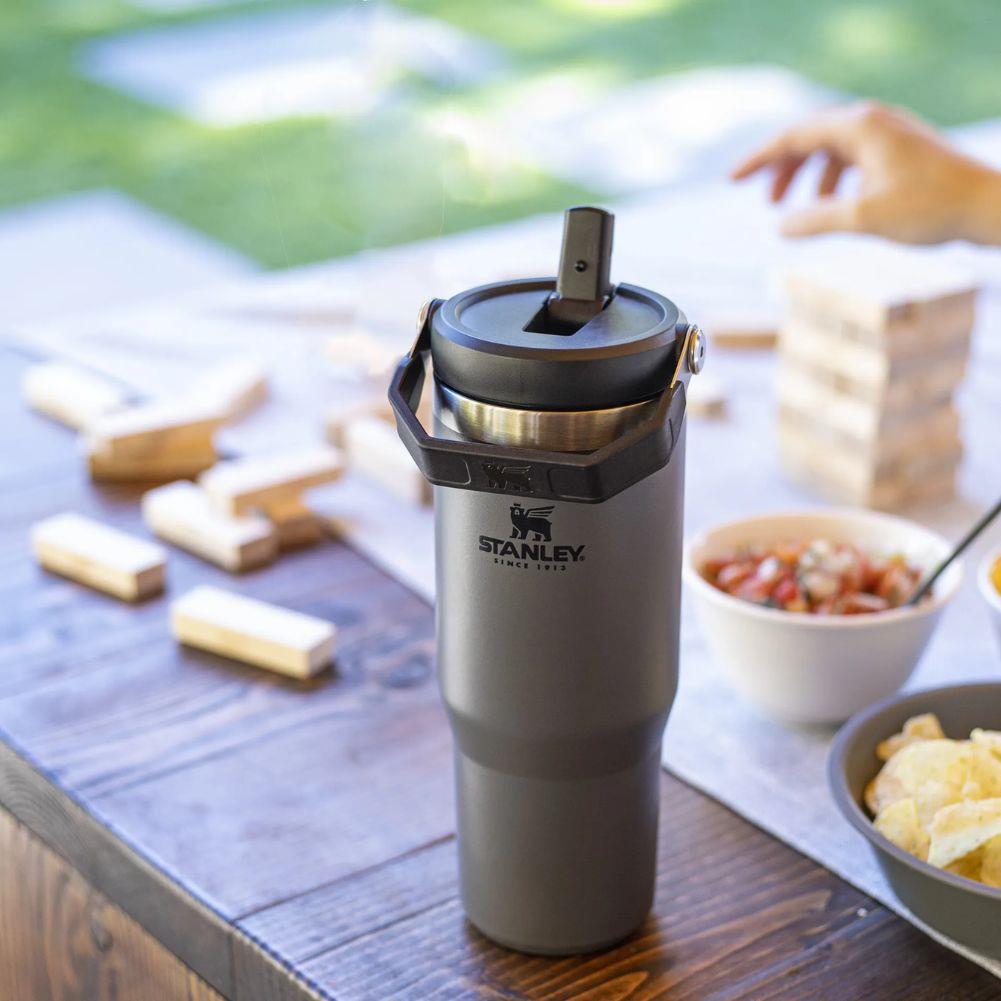 Stanley Iceflow Flip Straw Tumbler 890ML (Charcoal) snacks
