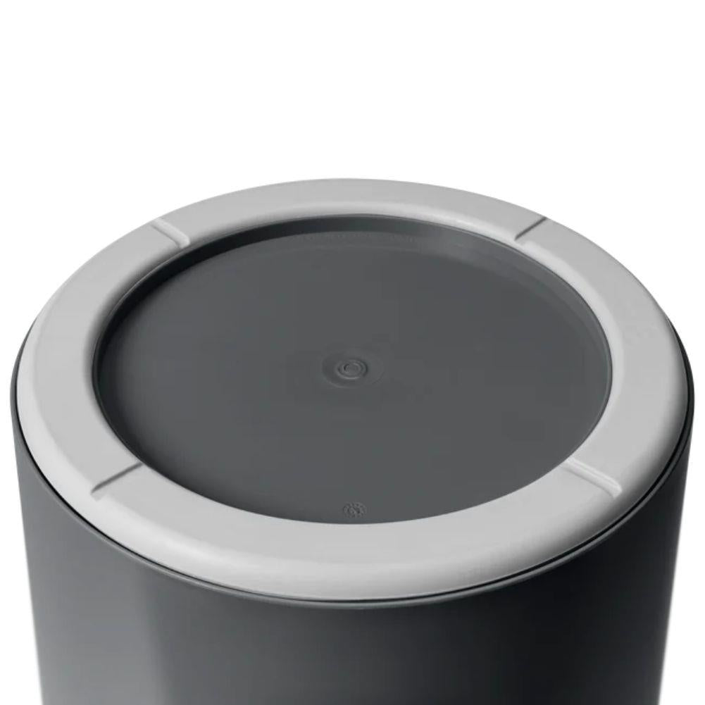 Yeti Loadout 5 Gallon Bucket (Charcoal) bottom