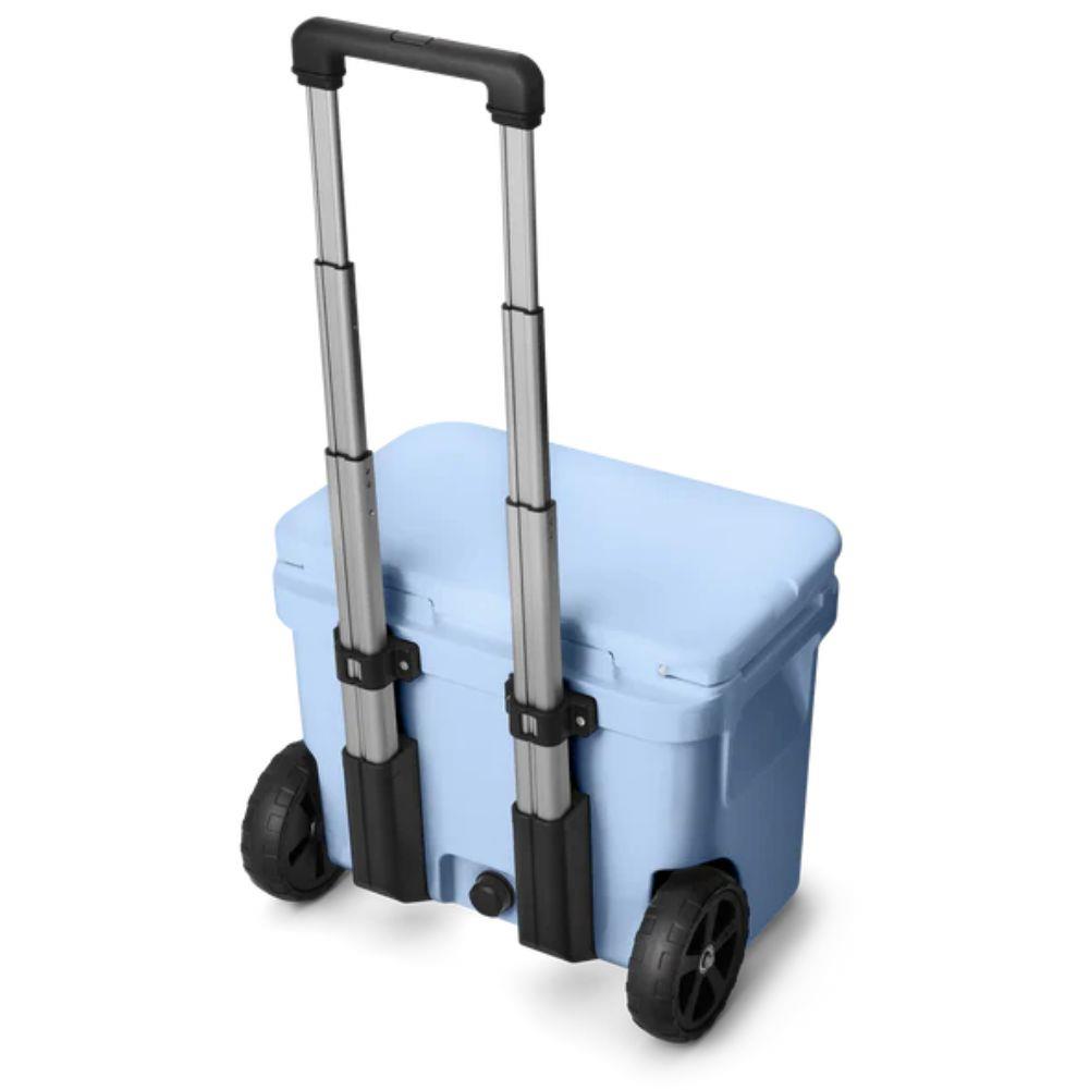 Yeti Roadie 32 Wheeled Cool Box (Big Sky Blue) back handke up