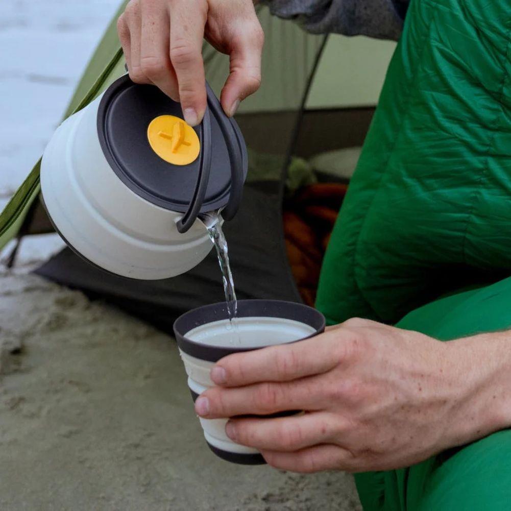 Sea To Summit Frontier UL Collapsible Kettle - 1.1L (Bone White) more puring