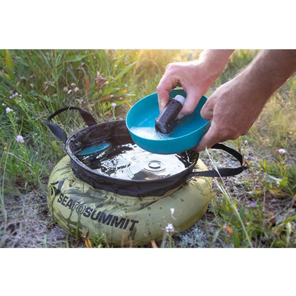 Sea To Summit Frontier Camp Kitchen Clean-Up Kit washing