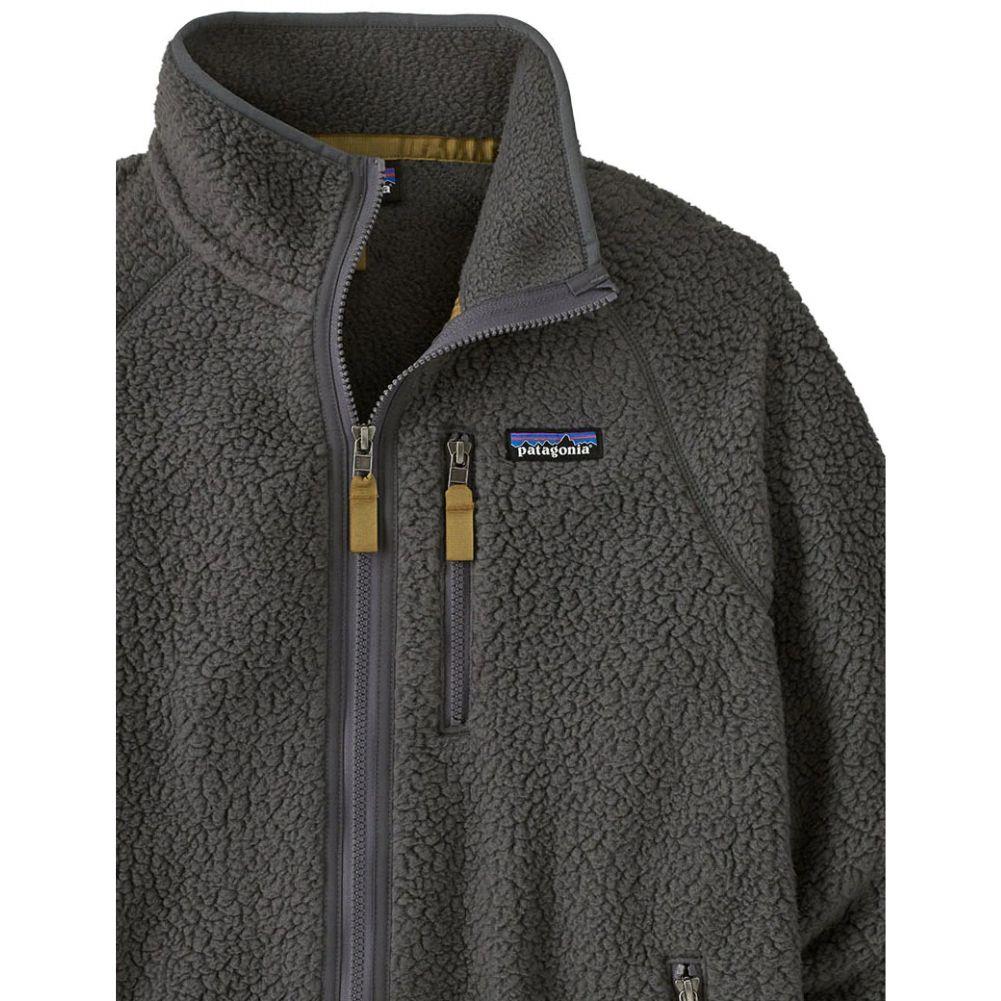 Patagonia Men's Retro Pile Fleece Jacket (Forge Grey) close up