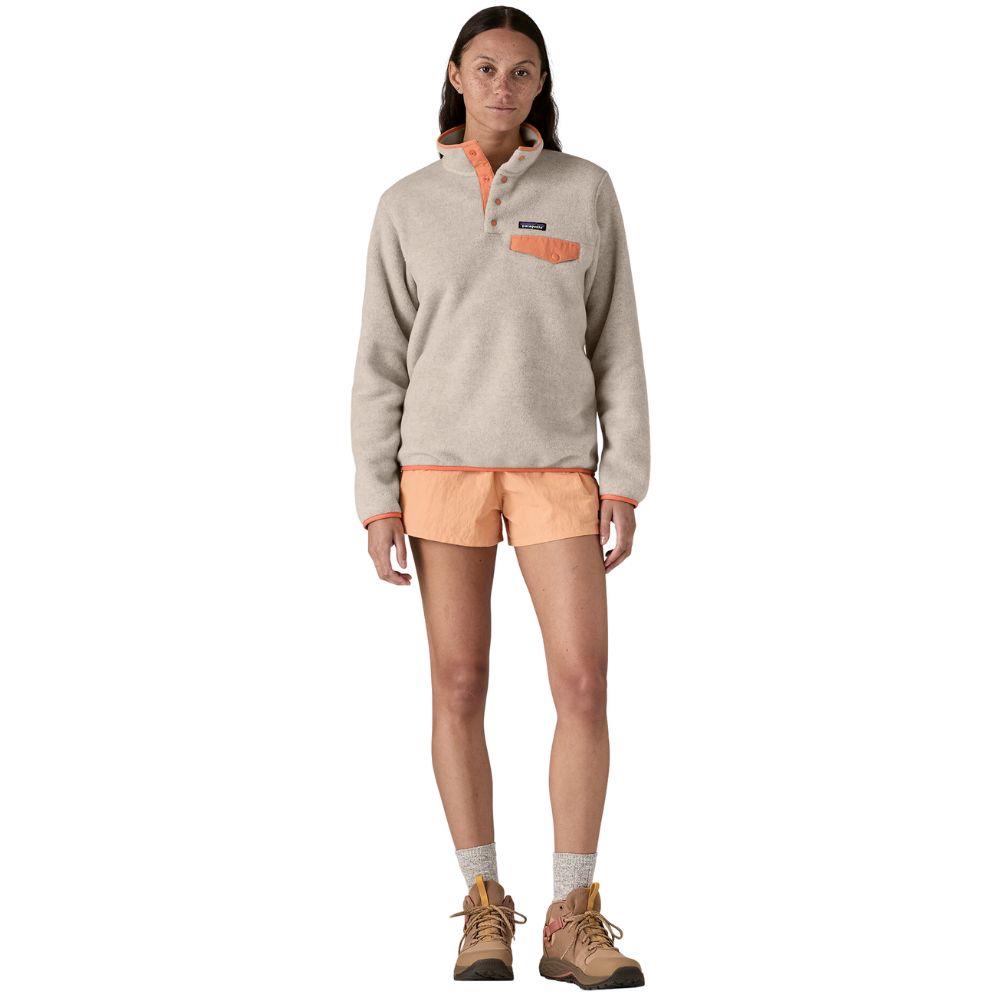 Patagonia Women's Lightweight Synchilla Snap-T Fleece Pullover (Oatmeal Heather/Heirloom Peach)v full body