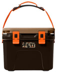 Yeti Roadie 15 Cool Box (Wetland Camo) handle up