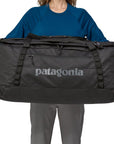 Patagonia Black Hole Duffel Bag 100L (Black/Black) holdfing