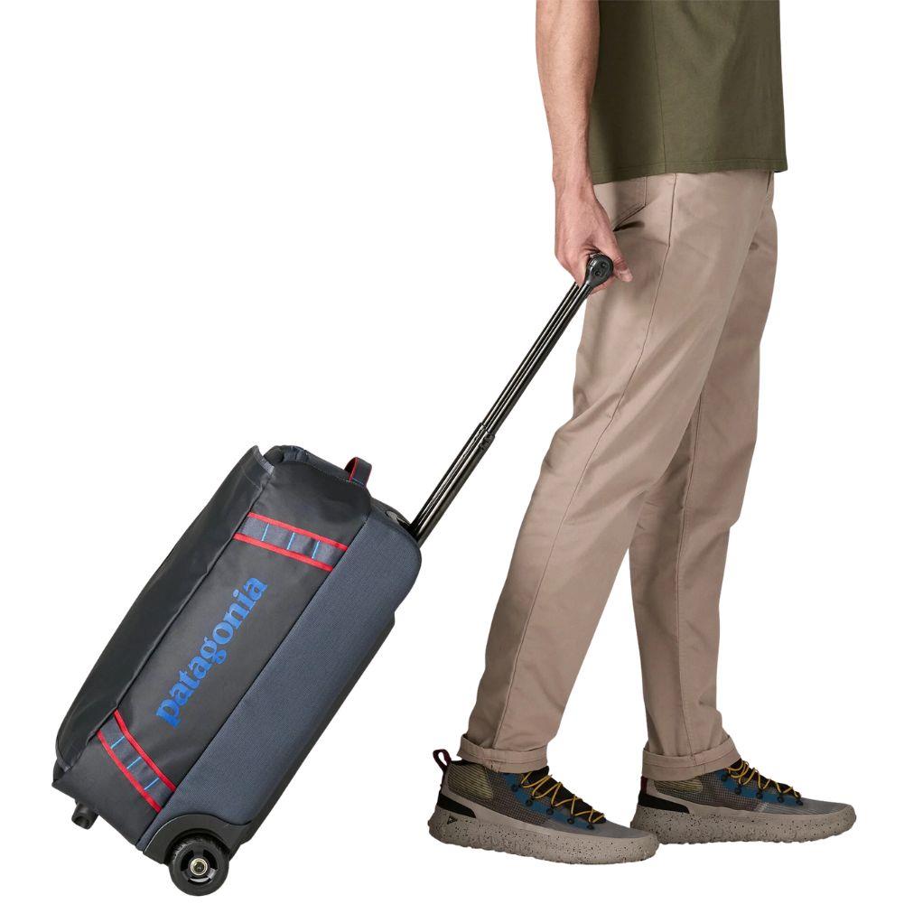 Patagonia Black Hole Wheeled Duffel 40L (Smolder Blue w/Amanita Red) walking