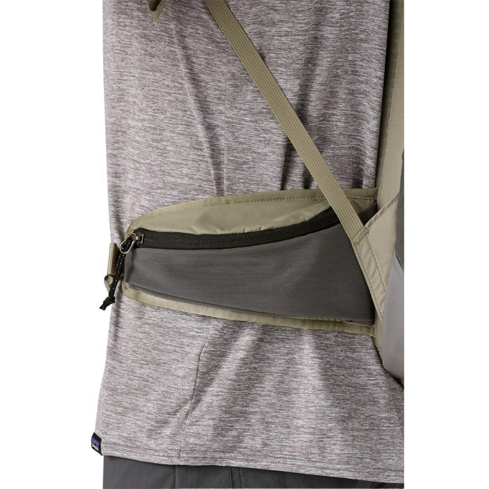 Patagonia Terravia Pack 22L - M (River Rock Green) side strap