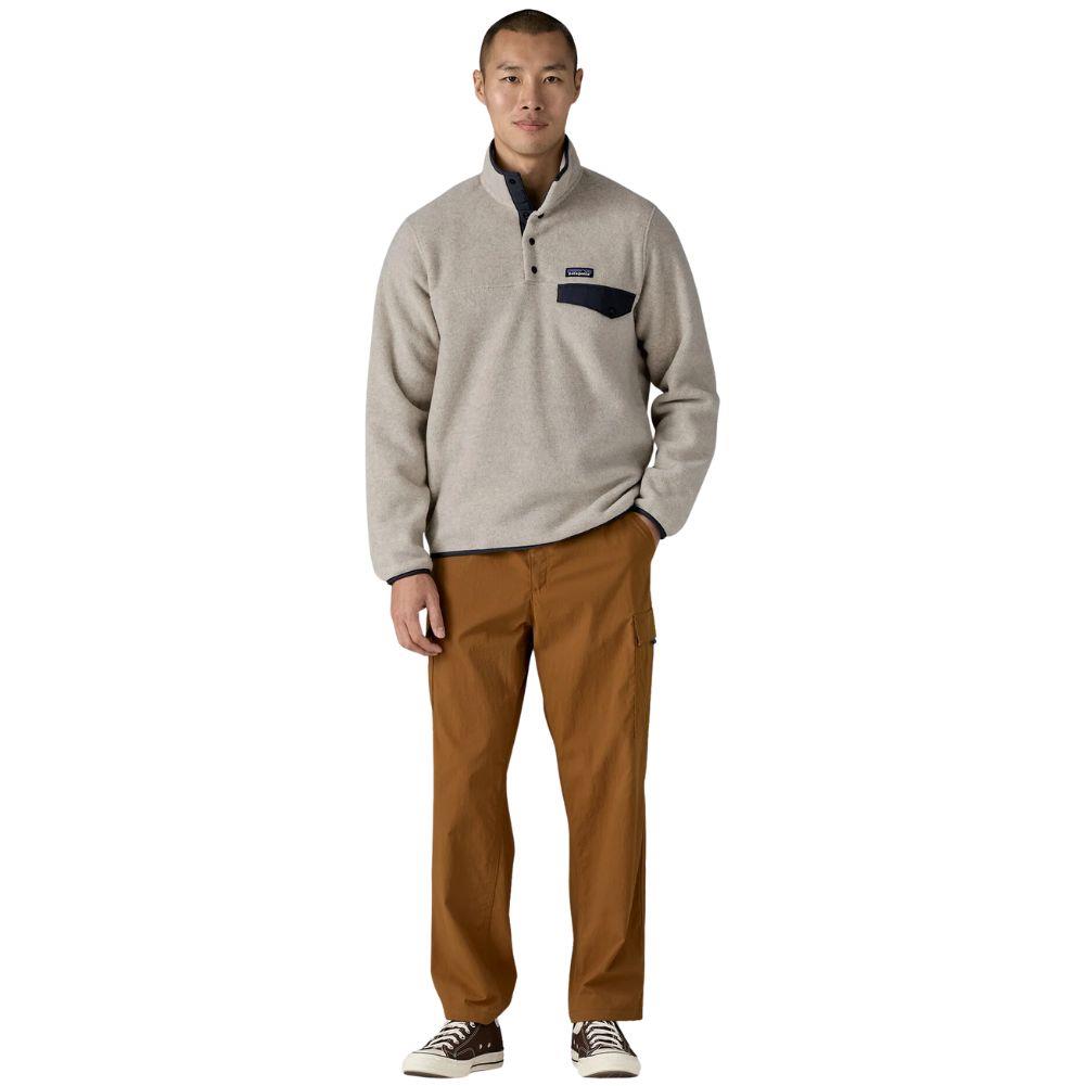 Patagonia Men's Lightweight Synchilla Snap-T Fleece Pullover (Oatmeal Heather w/Smolder Blue) full body