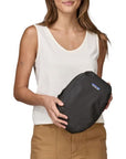 Patagonia Black Hole Cube 6L (Kaleido: Black) holding