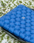 Highlander Nap-Pak Arctic R11 Inflatable Sleeping Mat (Deep Blue) grass