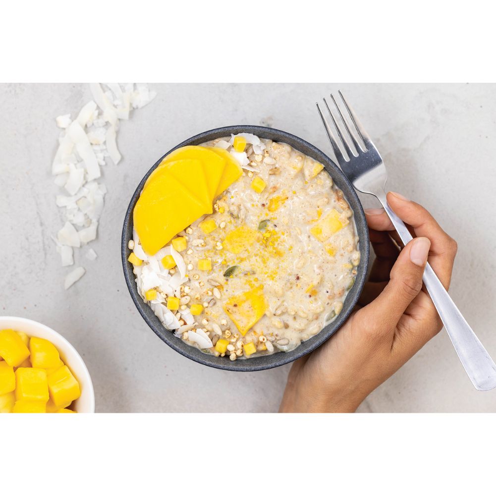 Radix Nutrition Ultra Breakfast v9.0 – 800Kcal hand fork