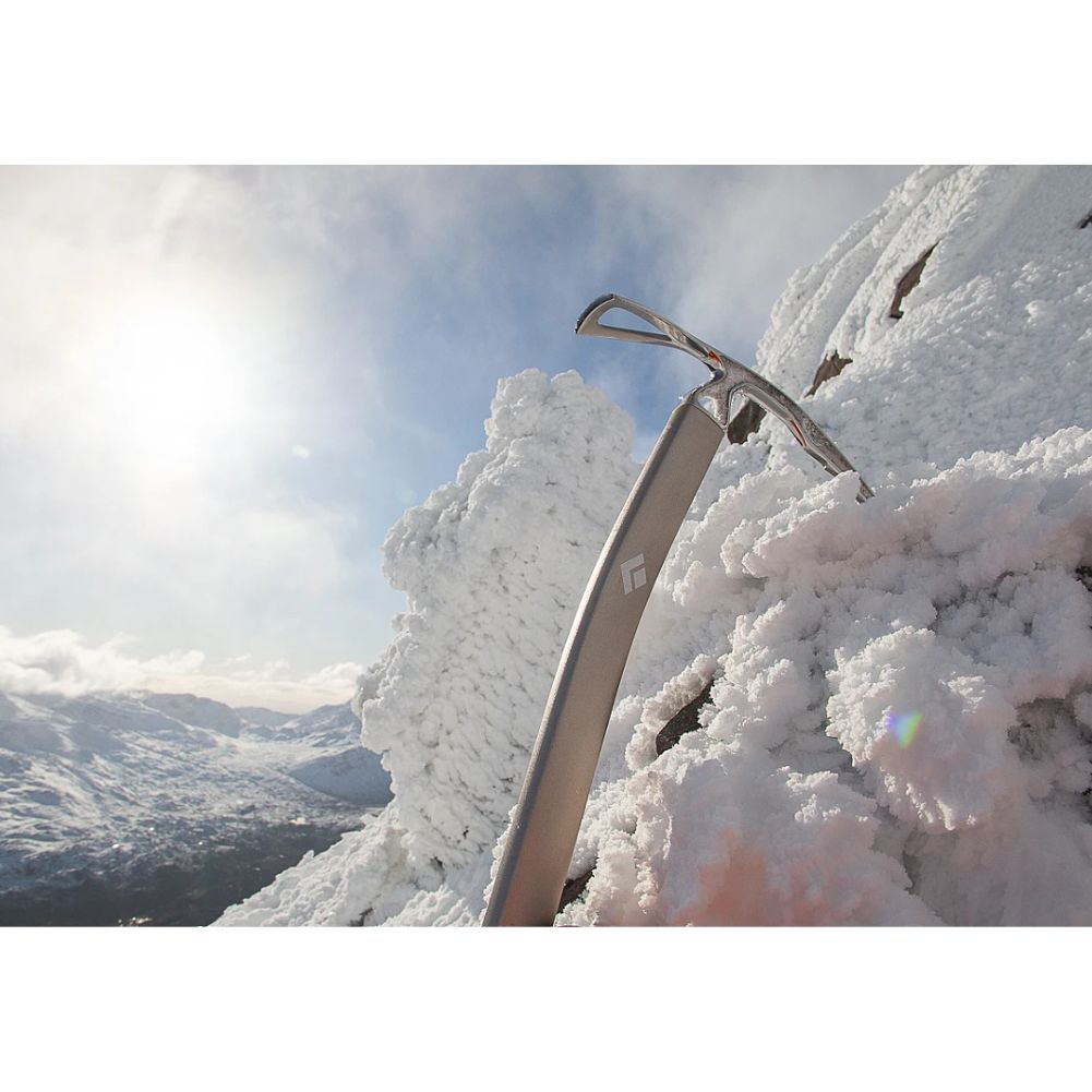 Black Diamond Raven Ice Axe with Grip in the snow