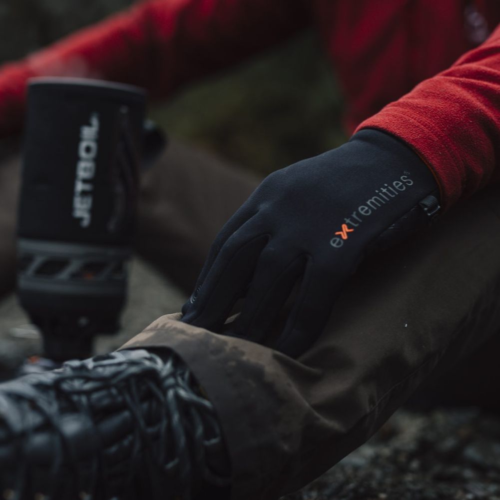 Extremities (by Terra Nova) Sticky Power Liner Gloves (Black) hand