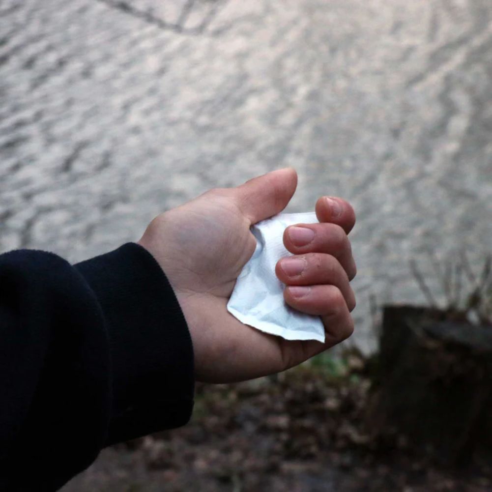 Lifesystems Air Activated Hand Warmers holding