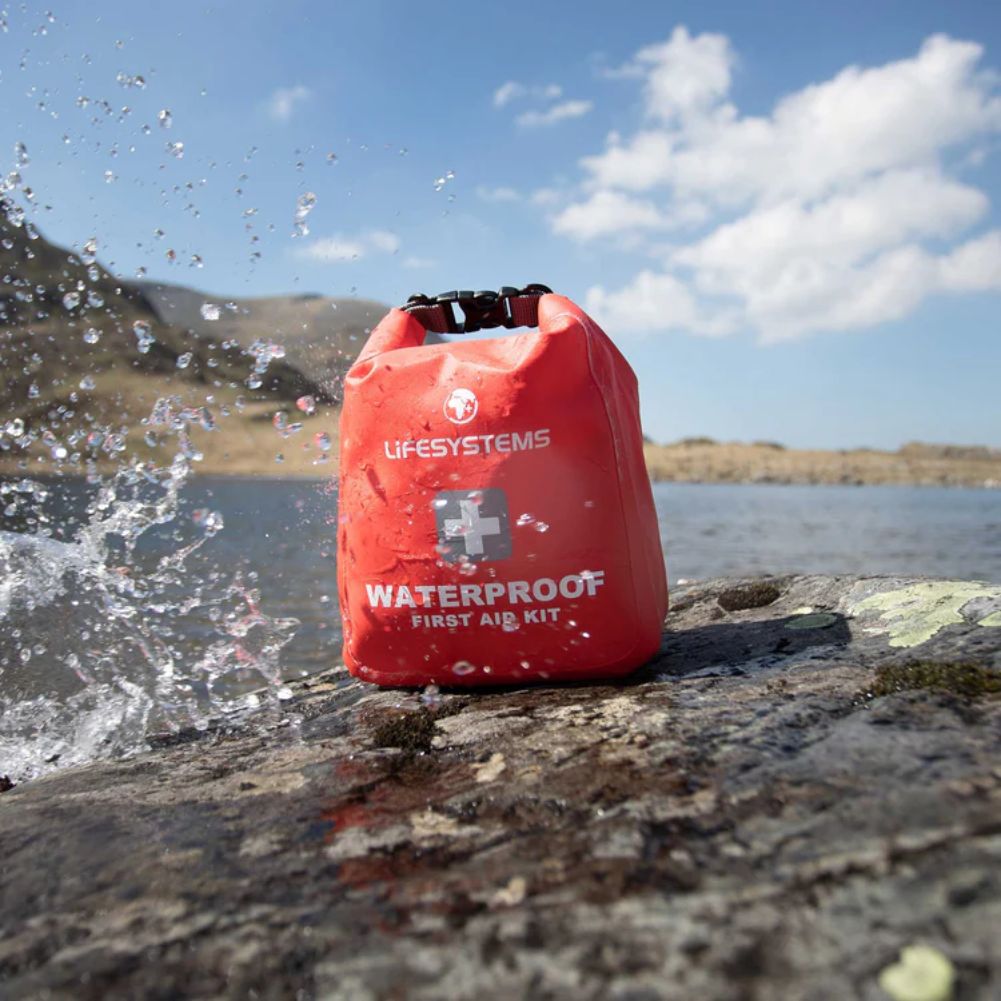 Lifesystems Waterproof First Aid Kit slpash