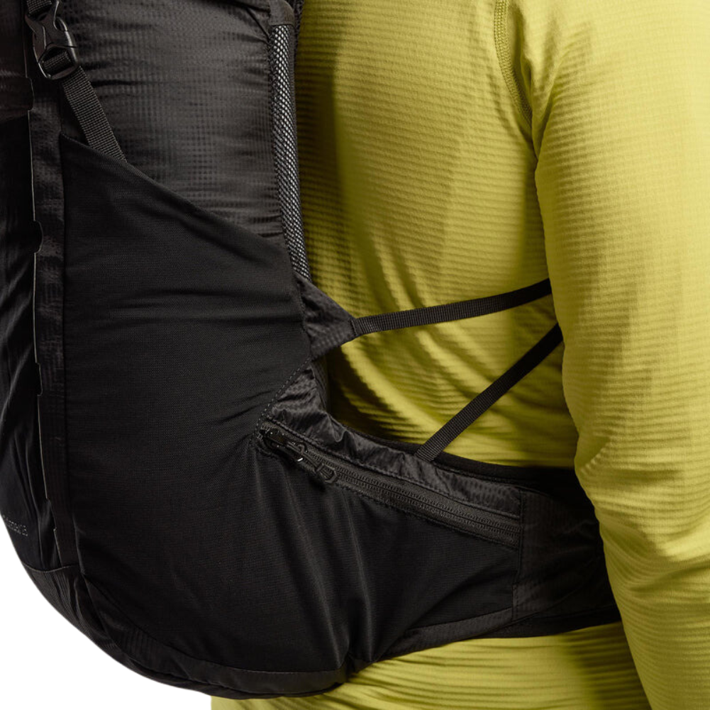 Montane Trailblazer 25L Backpack 2024 (Black) zipped pocket