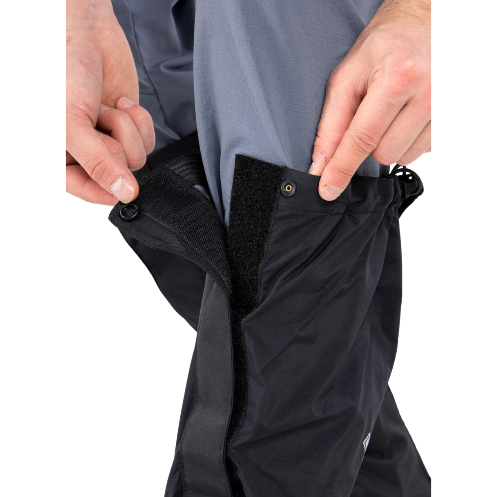 Rab Muztag GTX Gaiters (Black) closing up