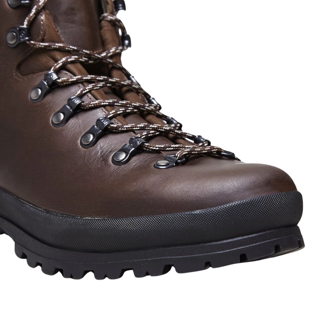 Scarpa Men&#39;s Ranger 2 Gore-Tex Leather Hiking Boots toe