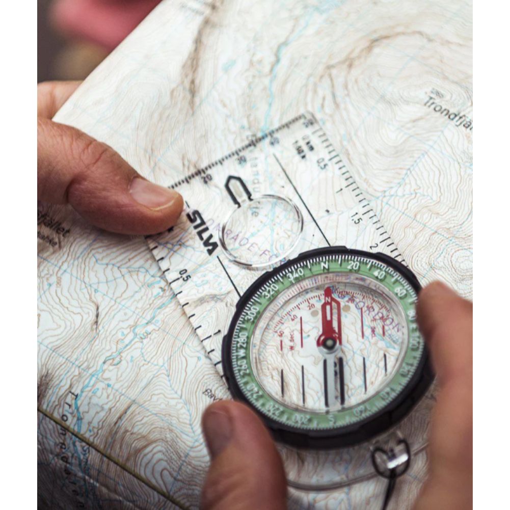 Silva Ranger Compass using map