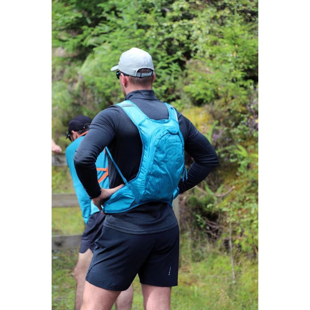 Vango Apex Hydro 10L Rucksack (Atom Blue) man