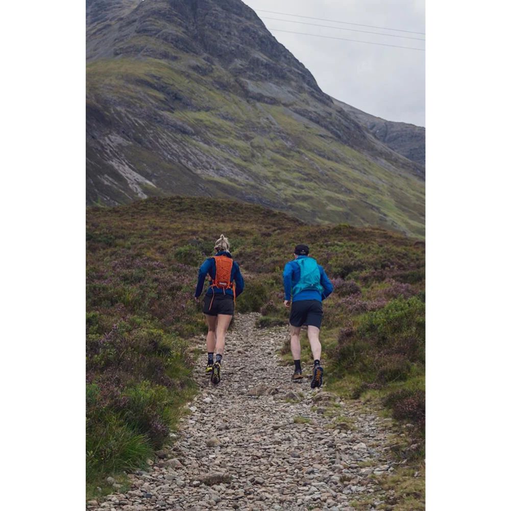 Vango Apex Hydro 10L Rucksack (Atom Blue) running