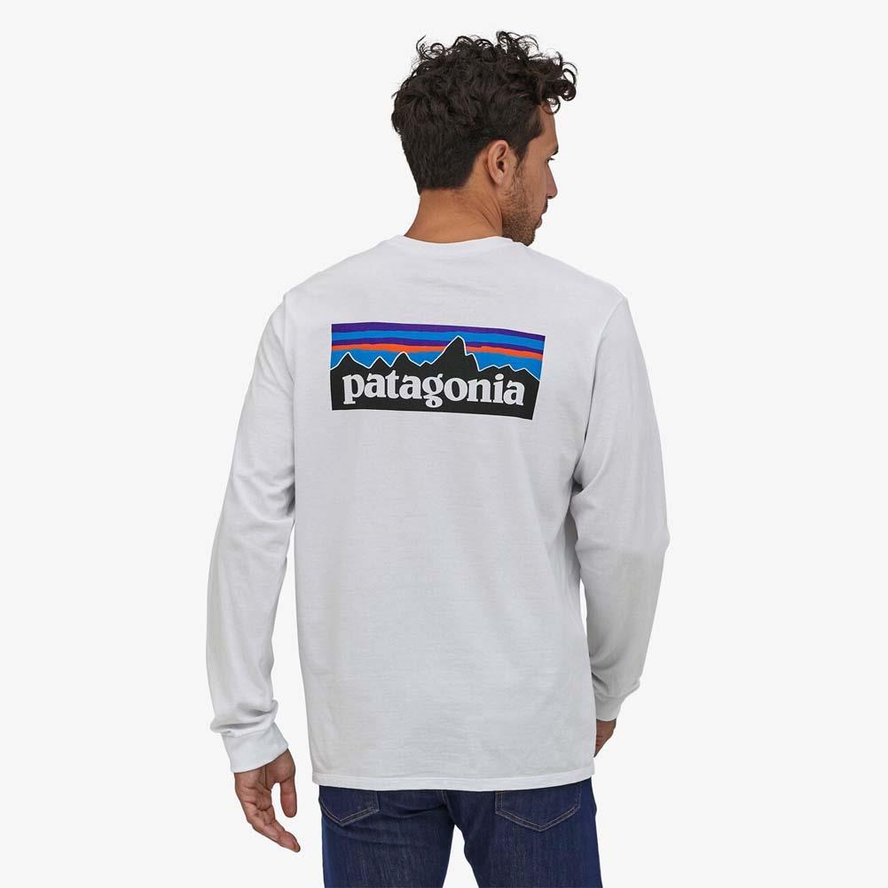Patagonia Men&#39;s Long-Sleeved P-6 Logo Responsibili-Tee (White)