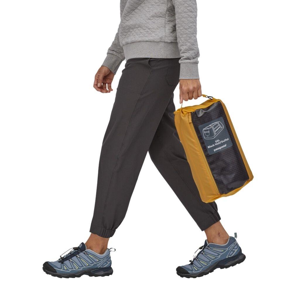 Patagonia Black Hole Duffel 55 Litres (Smolder Blue/Buckwheat Gold)