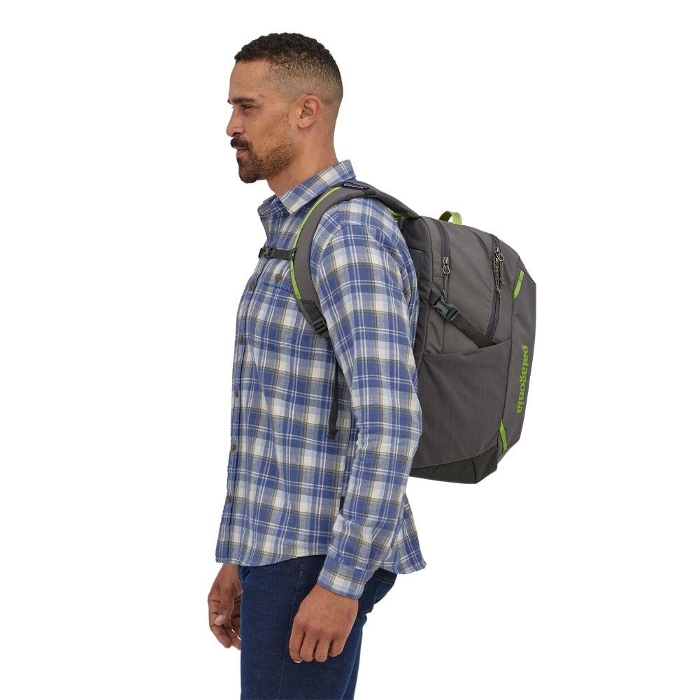 Patagonia Refugio Daypack 26L (Forge Grey)