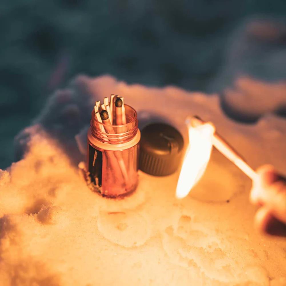 Lifesystems Stormproof Matches firee