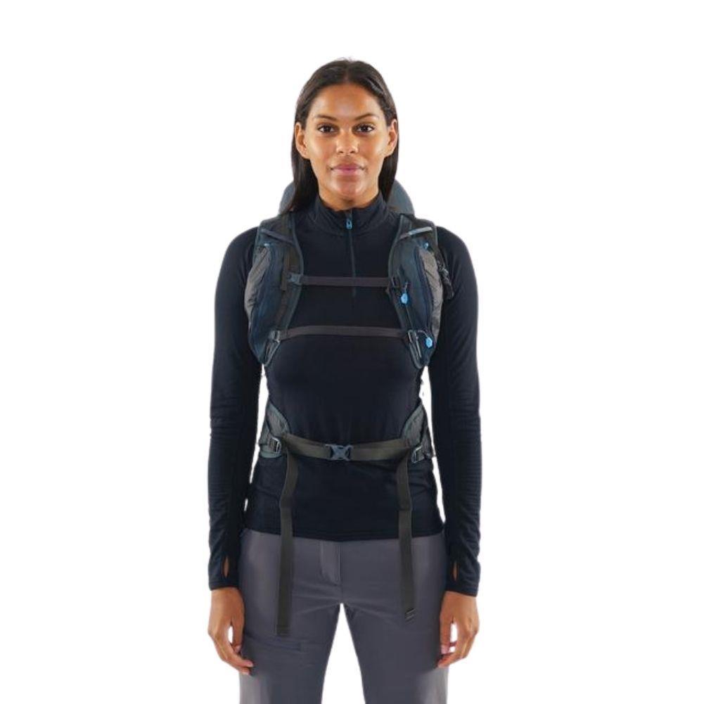 Montane Women&#39;s Trailblazer 24 Rucksack (Charcoal) model front 