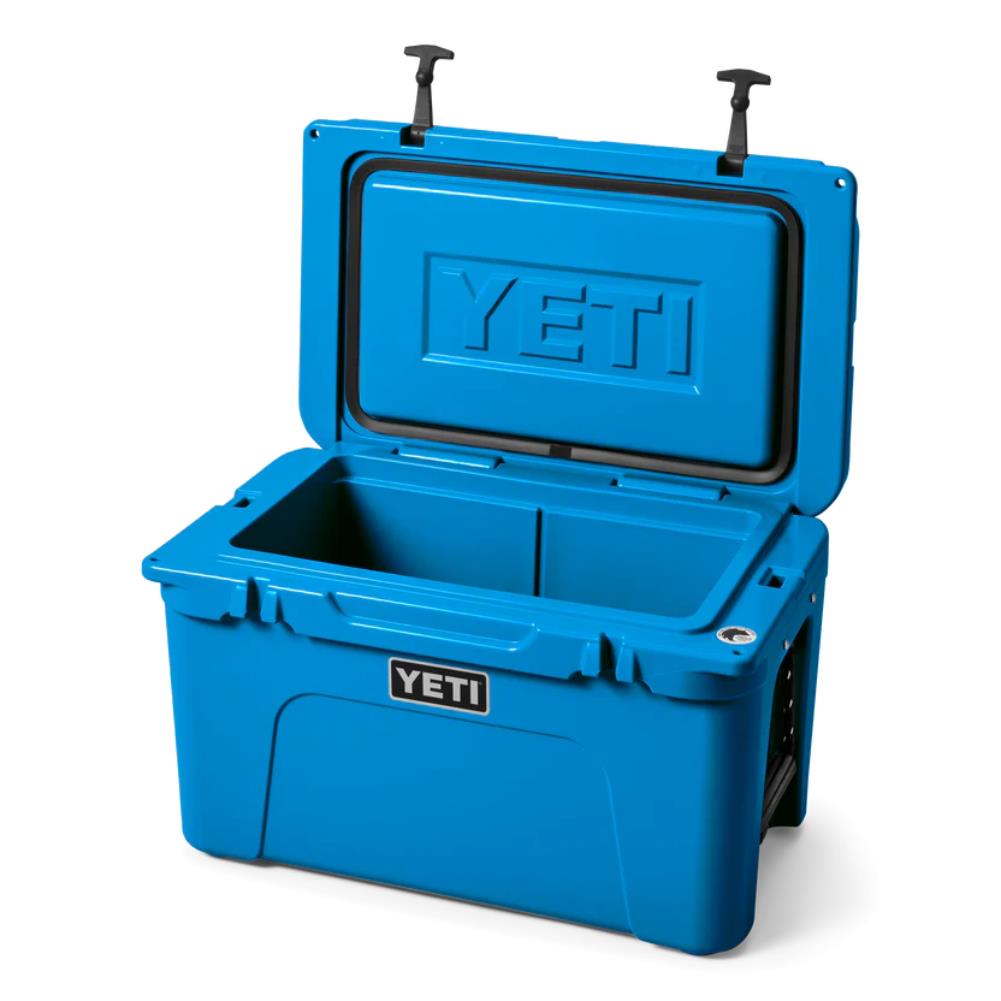 Yeti Tundra 45 Cool Box (Big Wave Blue) open lid