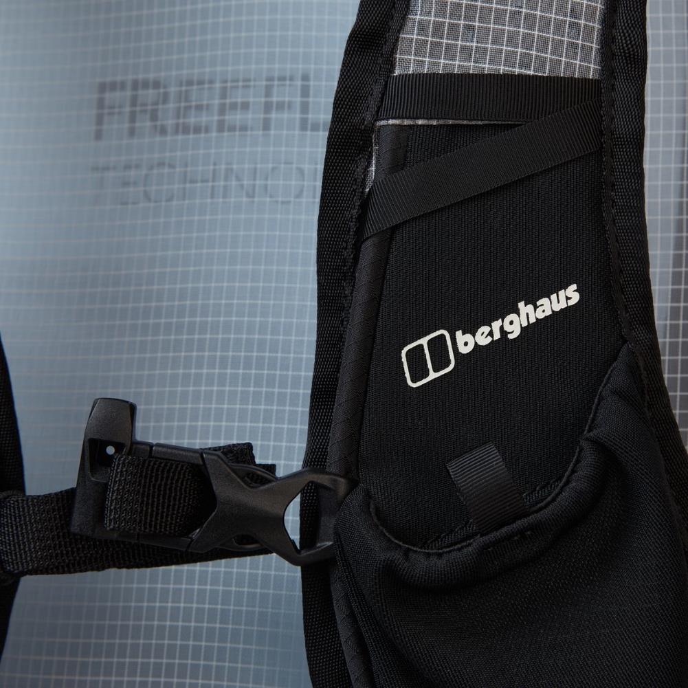 Berghaus 3D Freeflow 30+5L Rucksack (Light Blue) straps close up