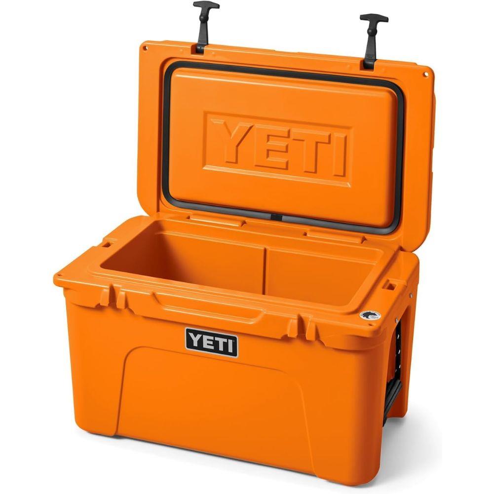 Yeti Tundra 45 Cool Box (King Crab) open lid