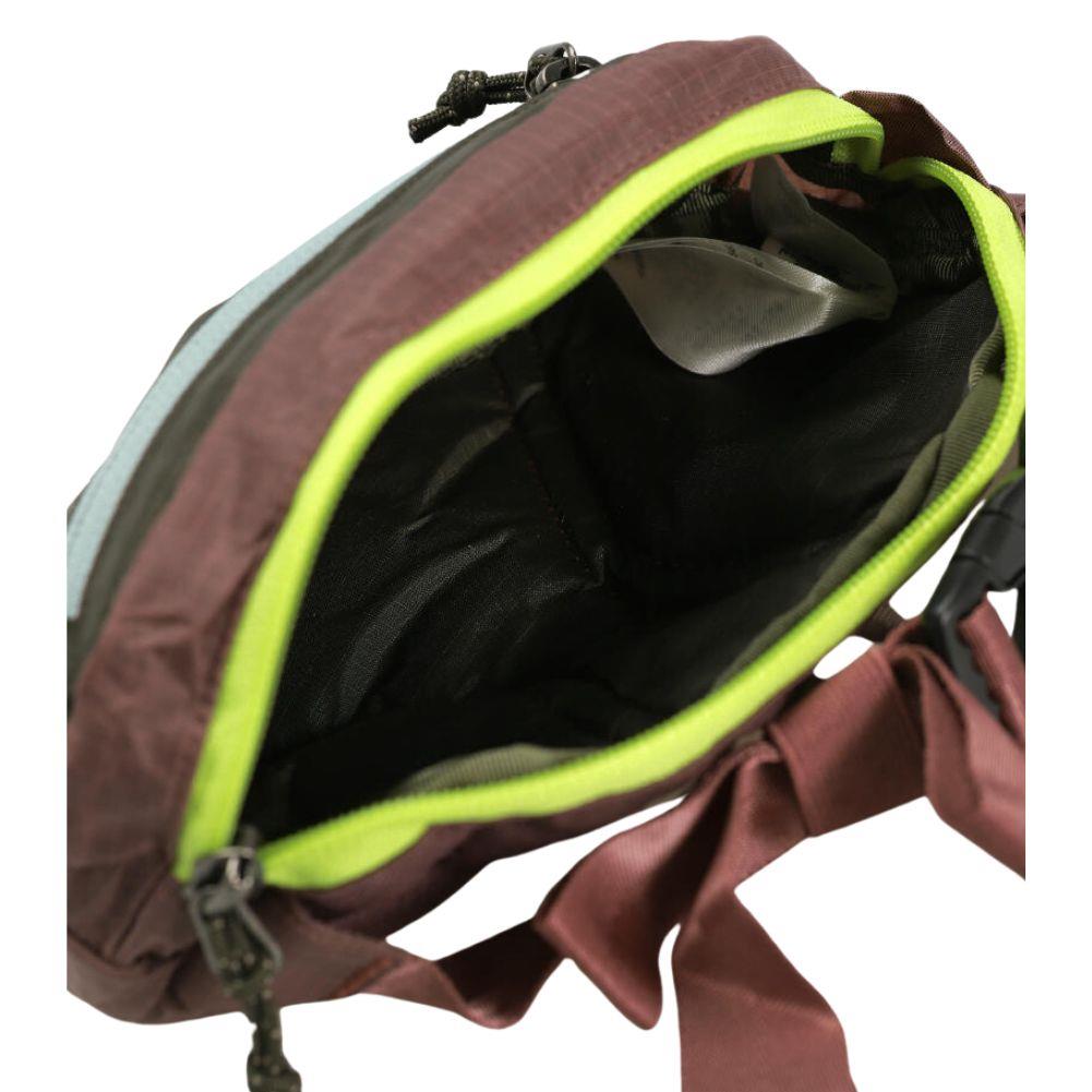 Patagonia Ultralight Black Hole Mini Hip Pack 1L (Patchwork: Pine Needle Green) open inside