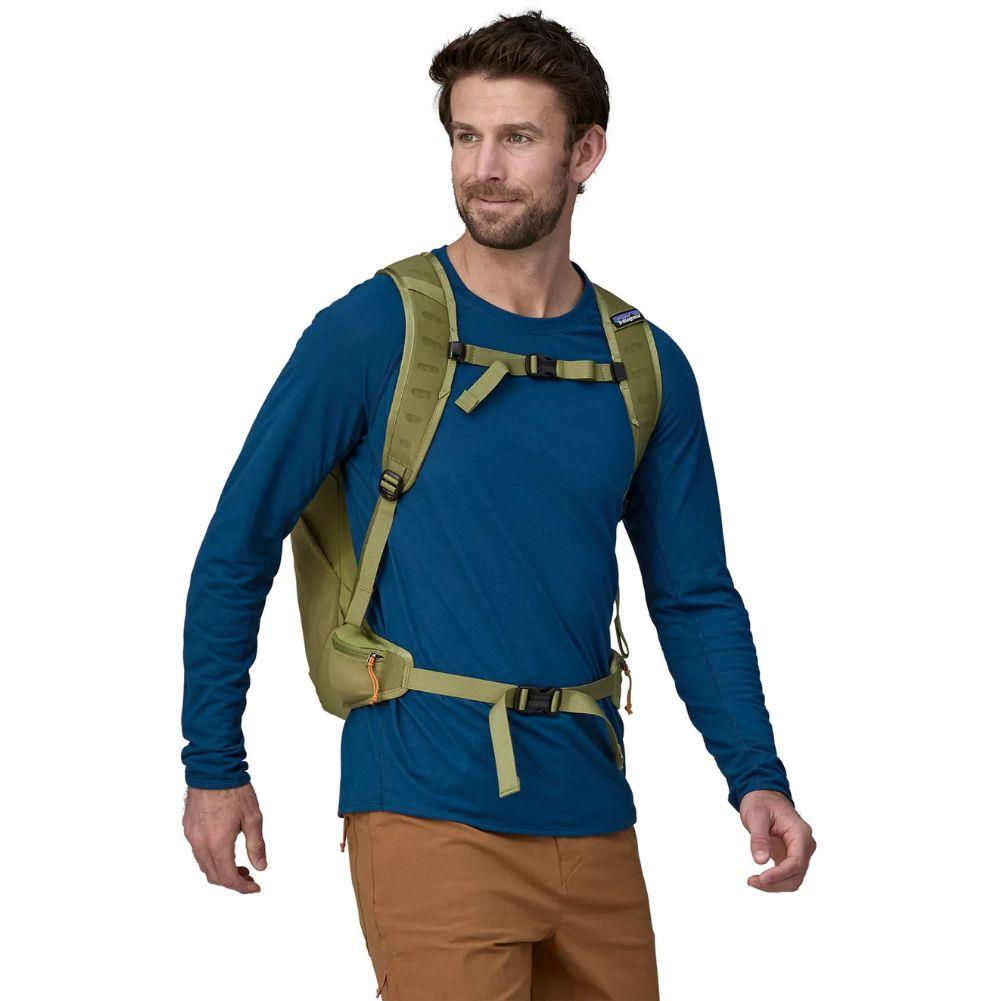 Patagonia Terravia 22L Backpack (Buckhorn Green) – Summits Outdoor