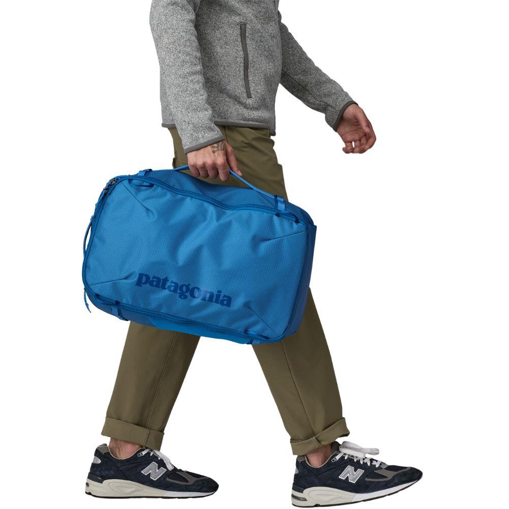 Patagonia Black Hole Mini MLC 30L (Vessel Blue) handing